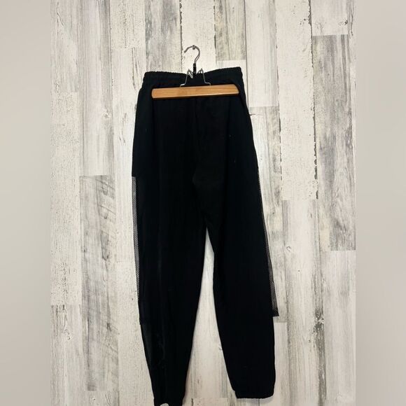 Fishnet pants - Picture 3 of 7